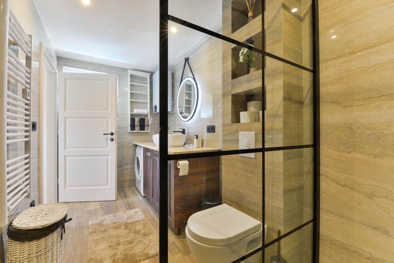 Modern Rustic Villa Kate เบนโควัส ภายนอก รูปภาพ